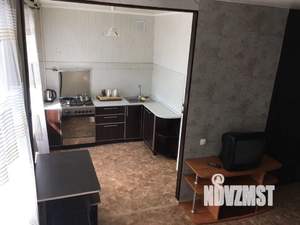 1-к квартира, посуточно, 42м2, 2/5 этаж