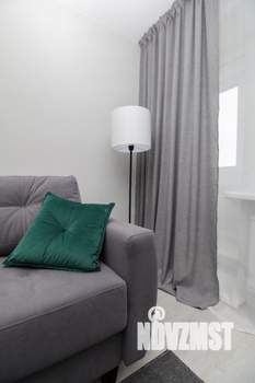 1-к квартира, посуточно, 32м2, 6/9 этаж