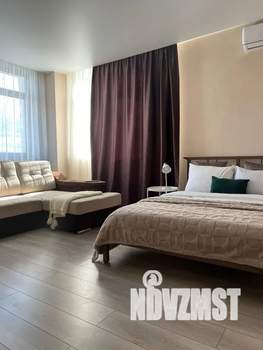 1-к квартира, посуточно, 40м2, 18/25 этаж