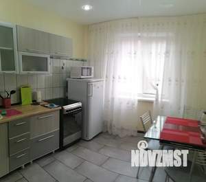 1-к квартира, посуточно, 42м2, 2/10 этаж