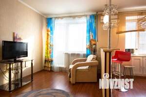 Студия квартира, посуточно, 40м2, 2/4 этаж