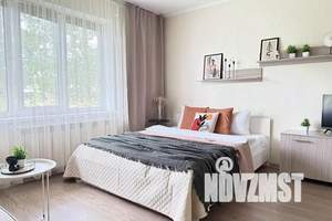 1-к квартира, посуточно, 40м2, 1/8 этаж