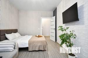 1-к квартира, посуточно, 48м2, 9/16 этаж