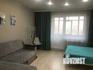 1-к квартира, посуточно, 38м2, 2/9 этаж