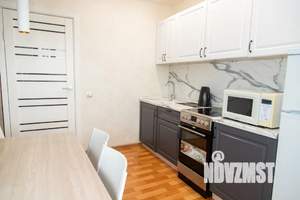 1-к квартира, посуточно, 38м2, 8/9 этаж