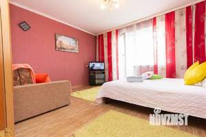 1-к квартира, посуточно, 42м2, 8/10 этаж