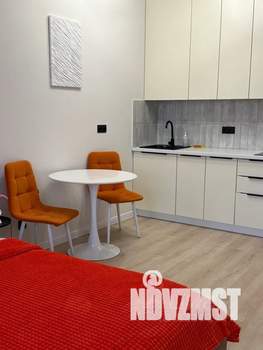 Студия квартира, посуточно, 32м2, 15/24 этаж
