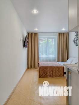 Студия квартира, посуточно, 18м2, 1/10 этаж