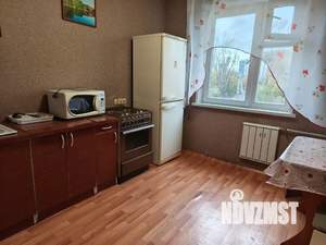 1-к квартира, посуточно, 40м2, 3/10 этаж