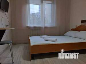 1-к квартира, посуточно, 16м2, 1/1 этаж
