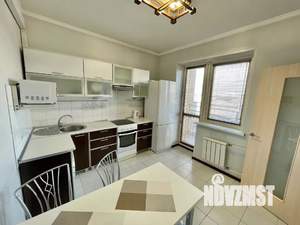 1-к квартира, посуточно, 40м2, 9/17 этаж