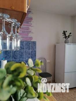 1-к квартира, посуточно, 42м2, 4/10 этаж