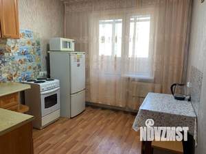 1-к квартира, посуточно, 40м2, 4/10 этаж