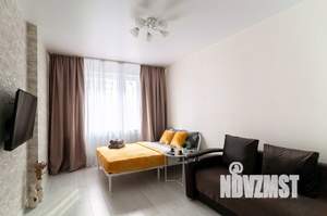 1-к квартира, посуточно, 40м2, 1/1 этаж