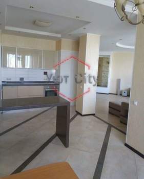 4-к квартира, на длительный срок, 131м2, 7/9 этаж