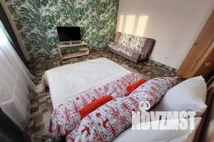 1-к квартира, посуточно, 40м2, 12/22 этаж