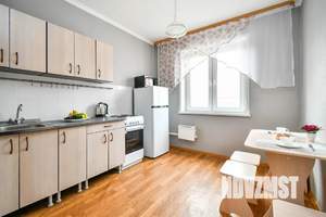 1-к квартира, посуточно, 42м2, 9/10 этаж