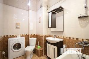 1-к квартира, посуточно, 40м2, 4/10 этаж