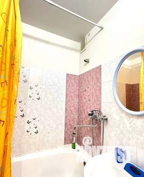 1-к квартира, посуточно, 35м2, 4/10 этаж