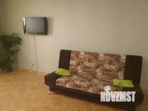 Студия квартира, посуточно, 42м2, 7/16 этаж