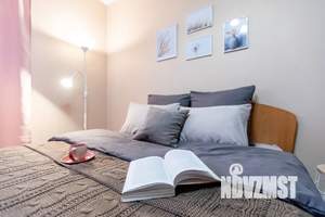 1-к квартира, посуточно, 40м2, 7/25 этаж