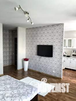 Студия квартира, посуточно, 40м2, 2/10 этаж