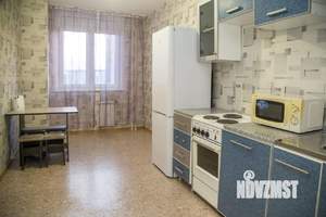 1-к квартира, посуточно, 49м2, 1/1 этаж