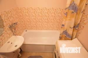 1-к квартира, посуточно, 54м2, 1/1 этаж