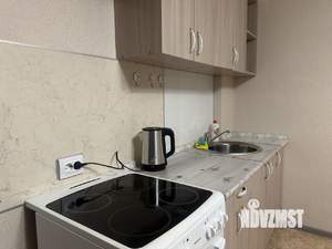 Студия квартира, посуточно, 32м2, 13/25 этаж