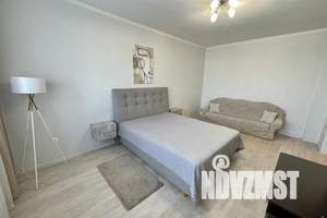 1-к квартира, посуточно, 44м2, 2/8 этаж