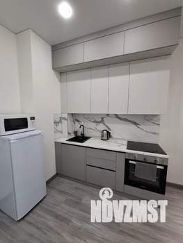 1-к квартира, посуточно, 42м2, 15/25 этаж