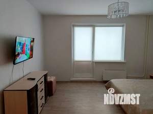 1-к квартира, посуточно, 40м2, 3/17 этаж