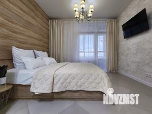 1-к квартира, посуточно, 35м2, 9/24 этаж