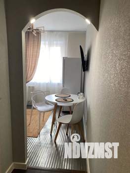 1-к квартира, посуточно, 38м2, 4/10 этаж