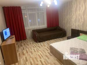 1-к квартира, посуточно, 42м2, 4/10 этаж