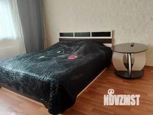 1-к квартира, посуточно, 48м2, 9/18 этаж