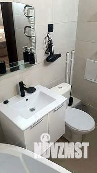 Студия квартира, посуточно, 40м2, 15/25 этаж