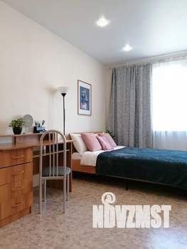 1-к квартира, посуточно, 42м2, 4/10 этаж