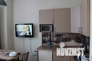 1-к квартира, посуточно, 35м2, 4/10 этаж