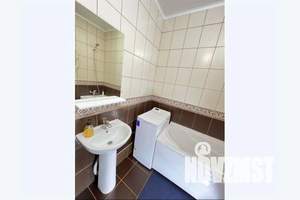 2-к квартира, посуточно, 40м2, 18/24 этаж