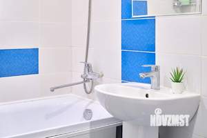 3-к квартира, посуточно, 47м2, 1/1 этаж
