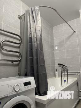 Студия квартира, посуточно, 36м2, 16/17 этаж