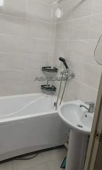 1-к квартира, на длительный срок, 47м2, 7/17 этаж