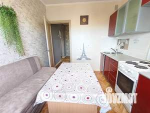 1-к квартира, посуточно, 42м2, 3/10 этаж