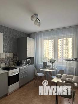 1-к квартира, посуточно, 32м2, 6/18 этаж