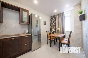 1-к квартира, посуточно, 49м2, 1/1 этаж
