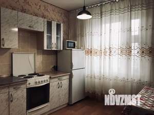 1-к квартира, посуточно, 38м2, 4/10 этаж