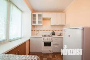 2-к квартира, посуточно, 44м2, 4/5 этаж