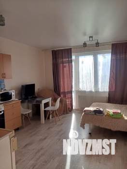 Студия квартира, посуточно, 33м2, 11/25 этаж