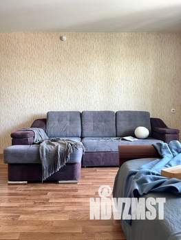 Студия квартира, посуточно, 50м2, 16/17 этаж